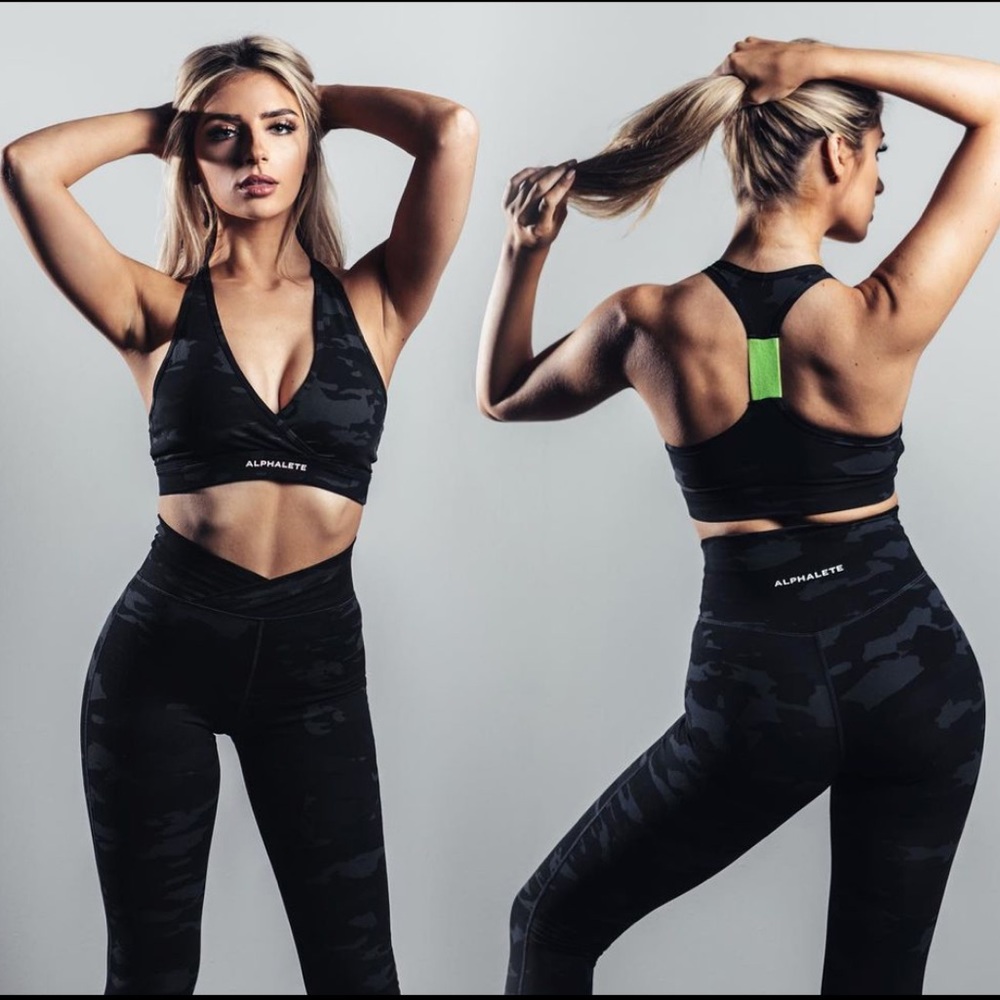 Alphalete black camo bra and leggings.
